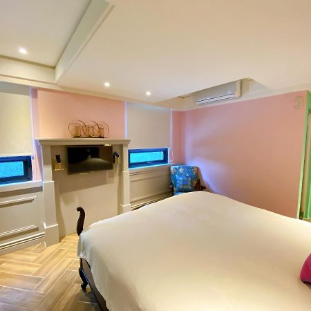 Homie B&B Hualien City Exterior photo